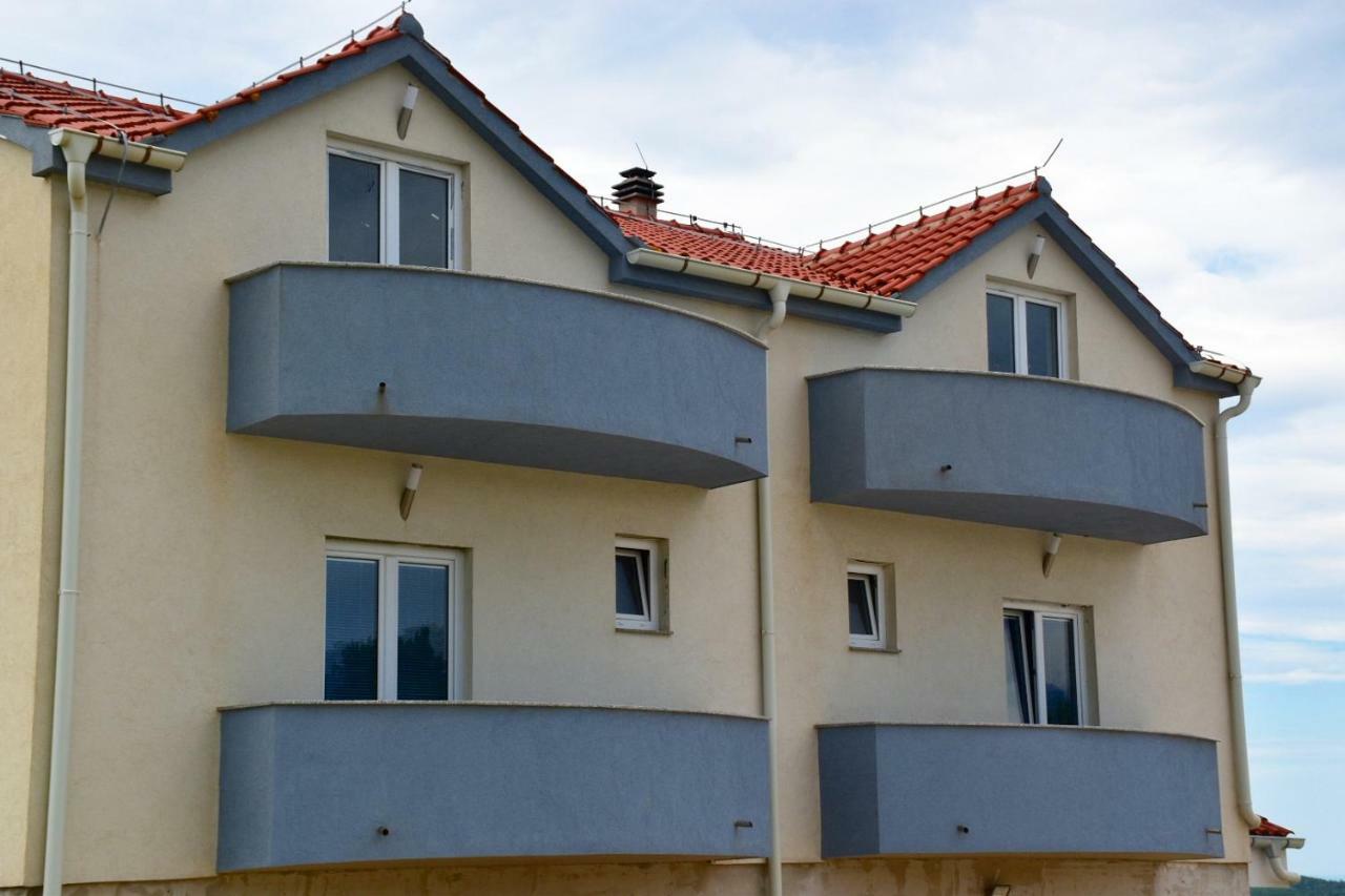 Apartmani Niko 1 Radovin المظهر الخارجي الصورة